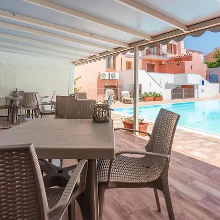 Appartement Cristal Blu Mono 3 With Shared Pool - Happy