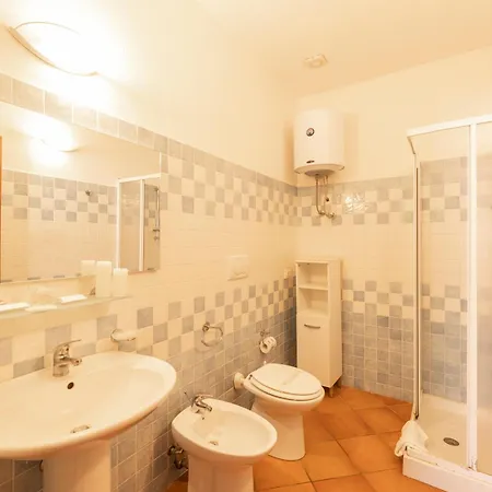 Apartment Cristal Blu Mono 3 With Shared Pool - Happy